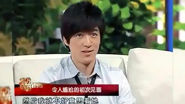 京城四美白冰:胡歌害羞到不敢看,一场水袖舞直接迷倒成龙|明星盘点