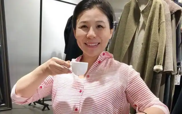 作家陈岚被多个营销号网暴,用刘鑫来拉仇恨,一夜醒来上百条私信|刘鑫