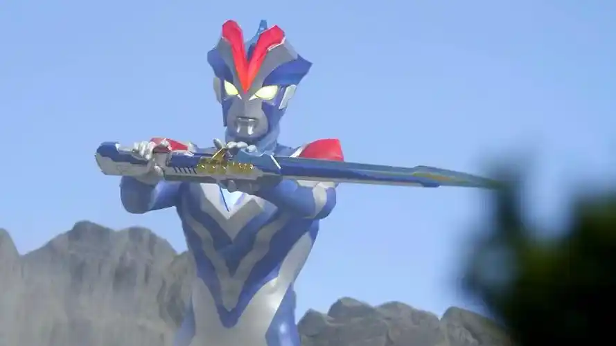 维克特利切换骑士形态!新生代大哥银河奥特曼闪亮登场!