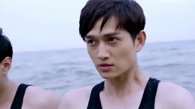 麻辣变形计:太倒霉!剧亮一个人犯错!大家全在水里冻着!