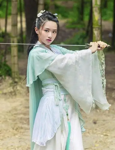 孙雪宁拜见宫主大人