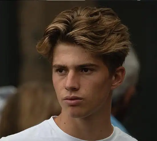 各国男生卷发发型大不同 日本入门款pk美国野生款