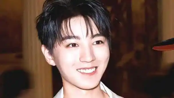 王俊凯,这个名字已经成为了华语娱乐圈的璀璨星光的又一次盛放_时尚