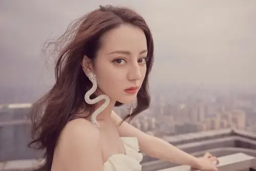 来看迪丽热巴新图 —— 晋江文学城网友交流区