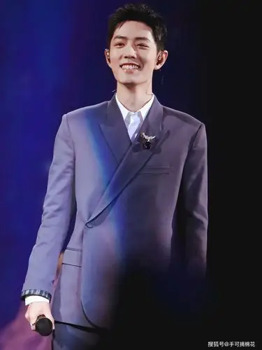 肖战成蒙牛全线代言人后粉丝直呼这次牛奶有着落了