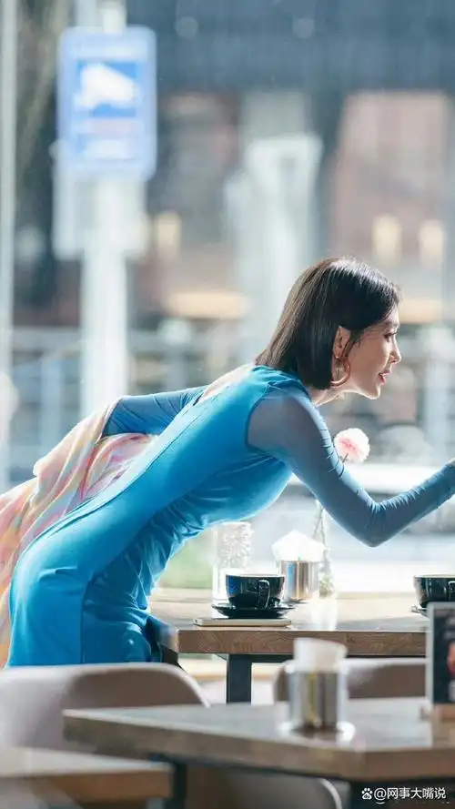 近期热播的电视剧《闪耀的她》中,秦岚所饰演的管文一角吸引了众多