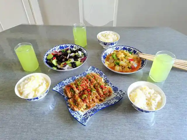 怪不得全家人都吃不胖,看看这样的午餐搭配,健康刮油脂