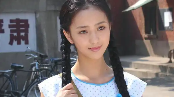 佟丽娅正面回应,最委屈的还是易烊千玺 佟丽娅横店黑历史