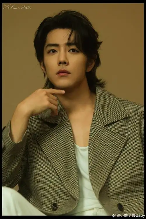 代言人@x玖少年团肖战daytoy太帅了!