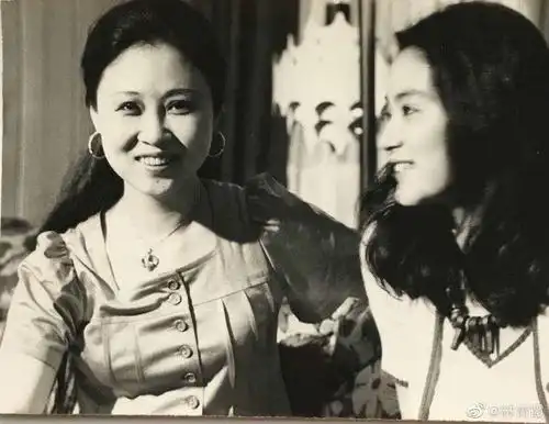 琼瑶年轻时候居然还是挺漂亮的