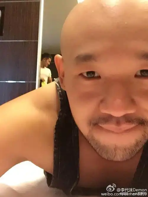 28岁李代沫近况,变身肌肉型男,暂无复出打算