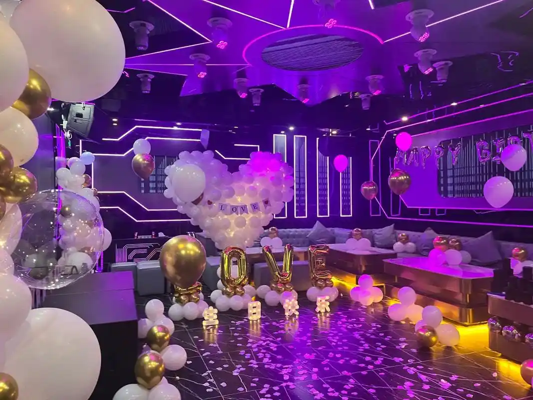 ktv生日布置,生日派对,闺蜜生日.ktv生日布置 日落尤其 - 抖音