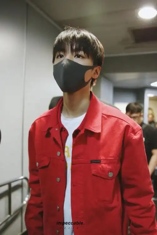 王俊凯 巴黎时装周