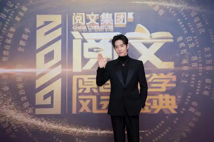 肖战-黑西装 - 堆糖,美图壁纸兴趣社区