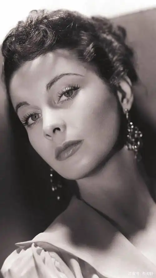 费雯·丽荣耀无数,可她一生只做两件事,只在乎一个人