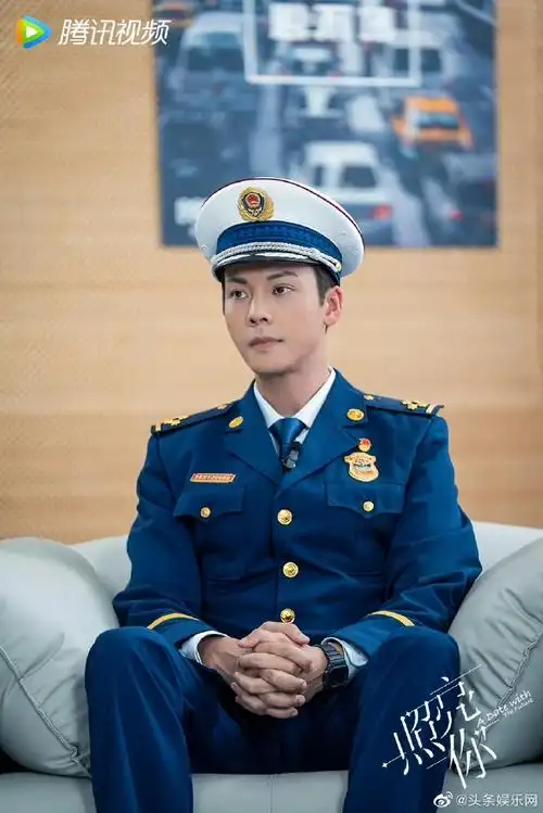 被陈伟霆的制服造型治服##请陈伟霆不要随便穿制服