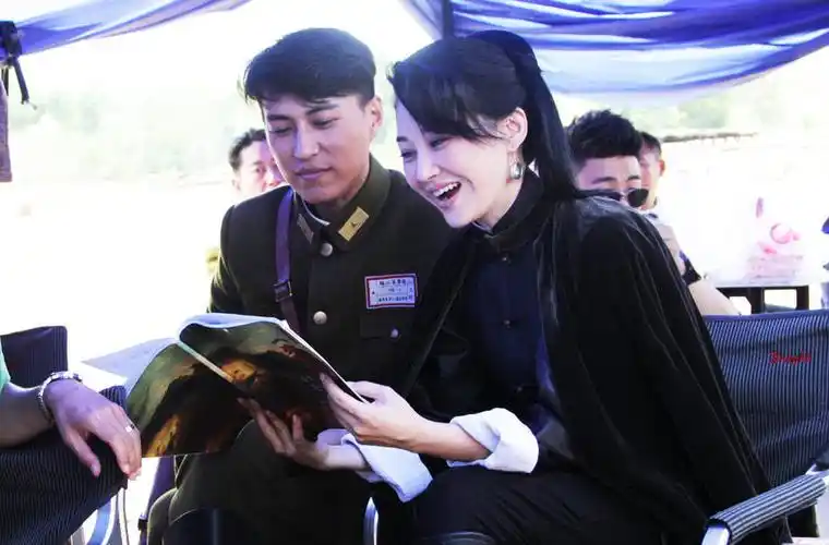 不止张翰!许晴看靳东也是一脸迷妹