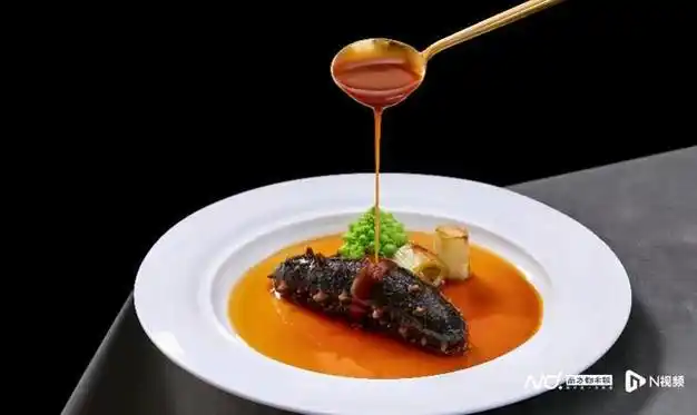 沈宜标:水中豆腐雕出花样,创新菜品"香芒虾球"|粤菜|厨师|烹饪|适量