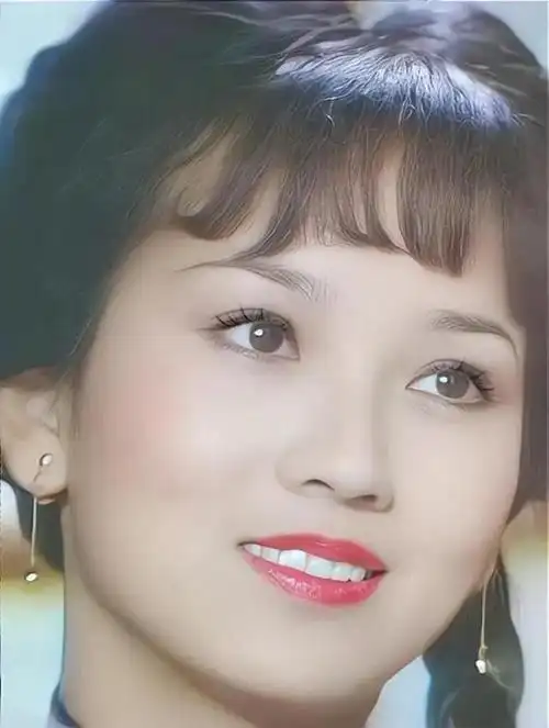 优雅女神赵雅芝,不要阻止我更换壁纸,这些年手机桌面都是你啊_网易