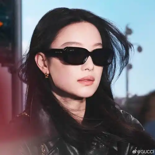 guccieyewear#2024春夏眼镜系列广告形象大片,演员及品牌代言人@倪妮v