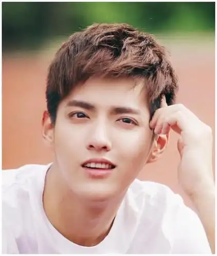 赵丽颖官宣离婚,网友喊话吴亦凡快追,或许本人早已收到风声