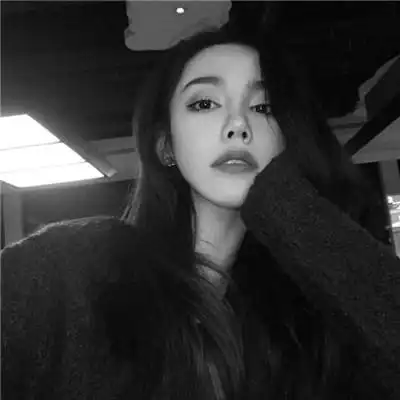 头像女生黑白侧脸冷艳