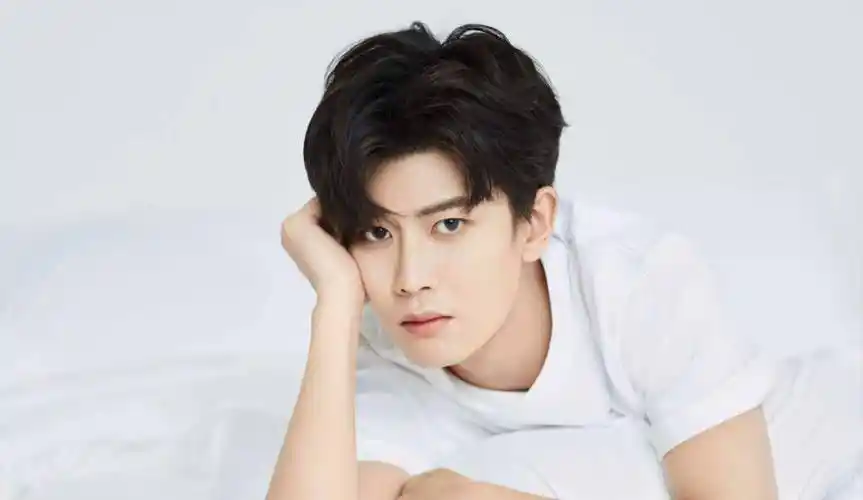 才开始红起来,就公布恋情,任嘉伦的坦率更让他圈粉无数_电视剧_妻子