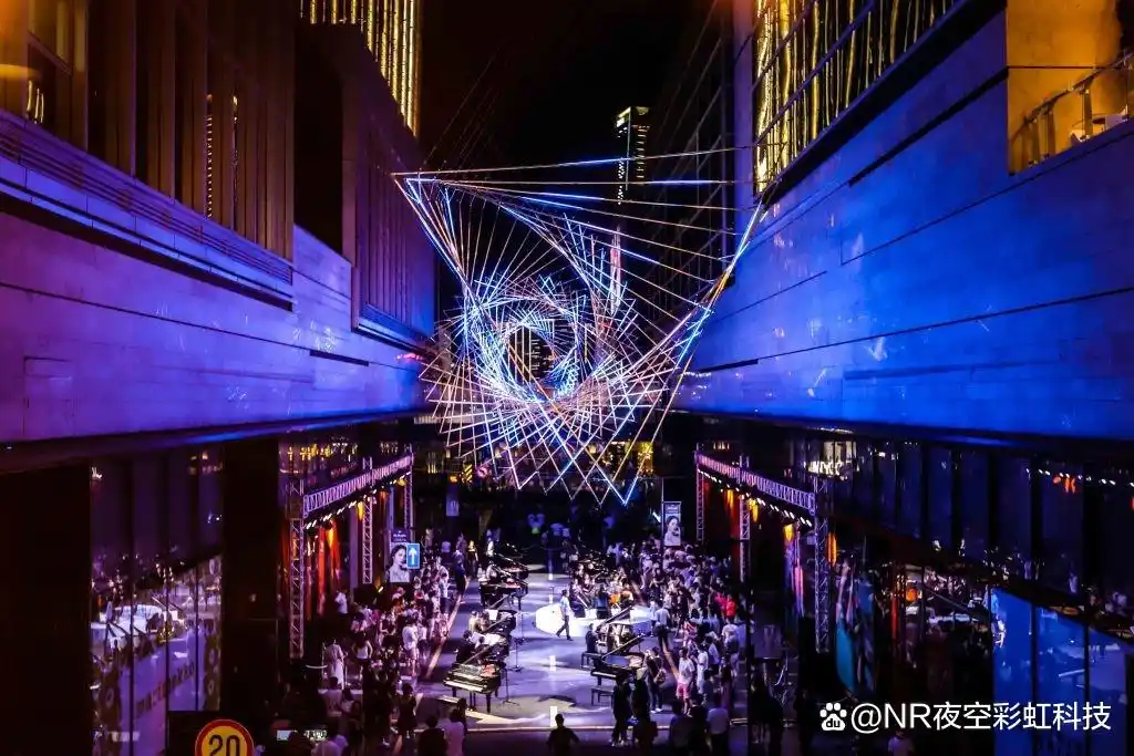 夜空彩虹携手法国艺术家,焕新重启深圳湾万象城艺术灯光