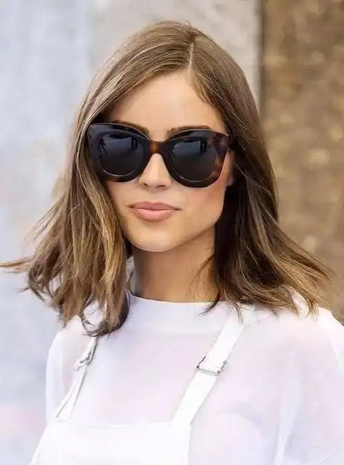 方脸女人的性格和命运,一看就是命好的女人面相特征(你的脸型直接暴露