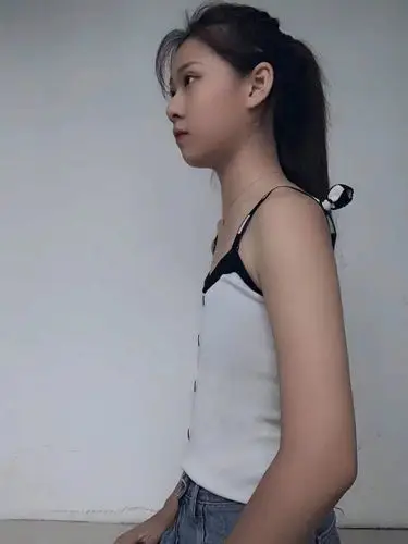 20多岁了,虽然很多人胸部还是平原,但我,恰恰是最_圈子-新氧美容整形