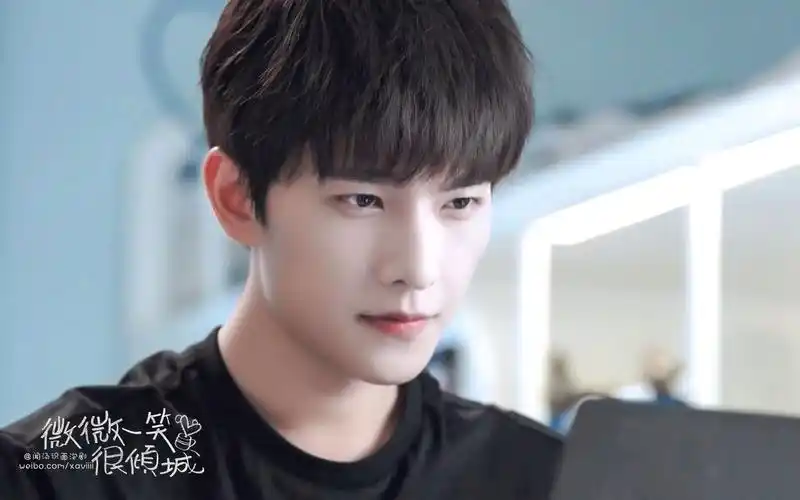 【杨洋】肖奈唯美镜头cut【颜狗福利】_哔哩哔哩 (゜-゜)つロ 干杯