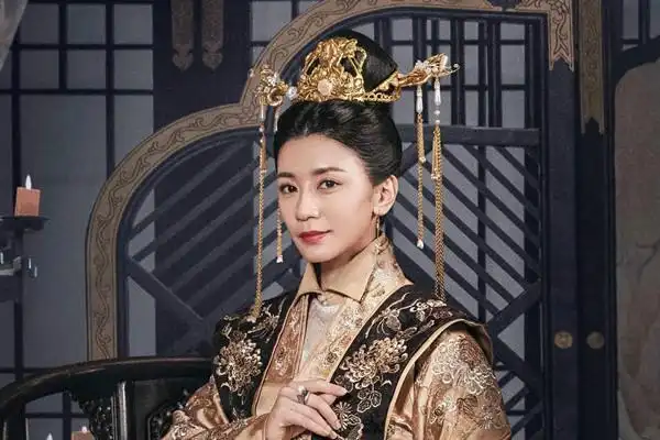 明宪宗为什么害万贵妃(万贵妃是如何将比她小17岁的明宪宗朱见深降服