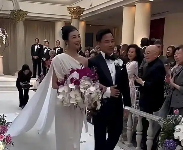 谭元元美国大婚,新郎是医学博士,曾当小三闯入土豆老总王微婚姻