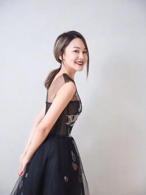 临时抱佛脚去了shine moda,这个是唯一一家我知道