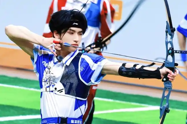 严浩翔饭撒##tf家族运动会##严浩翔 熠立二十与光冠冕