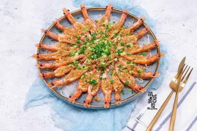蒜蓉粉丝蒸大虾(蒜蓉粉丝蒸大虾蒸几分钟能熟)