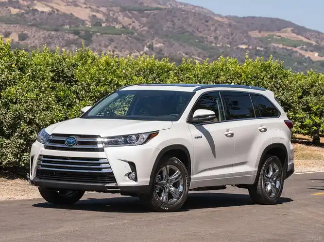 首页 丰田 广汽丰田suv车型大全图片,广汽丰田suv有哪些 > 广汽丰田