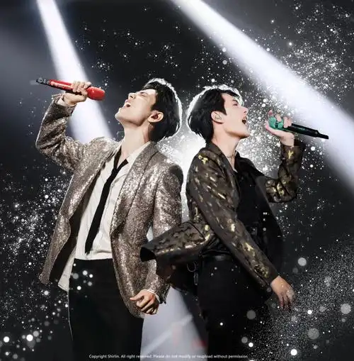 战哥要出个人专辑了,喜大普奔!可以dream一个博肖同台演出吗