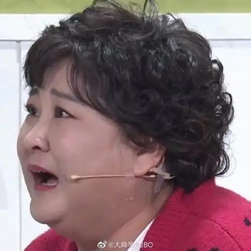 贾玲,行走的可爱表情包#春晚##春晚段子大考