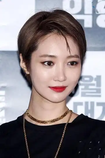 韩星高俊熙短头发有 刘海发型打造