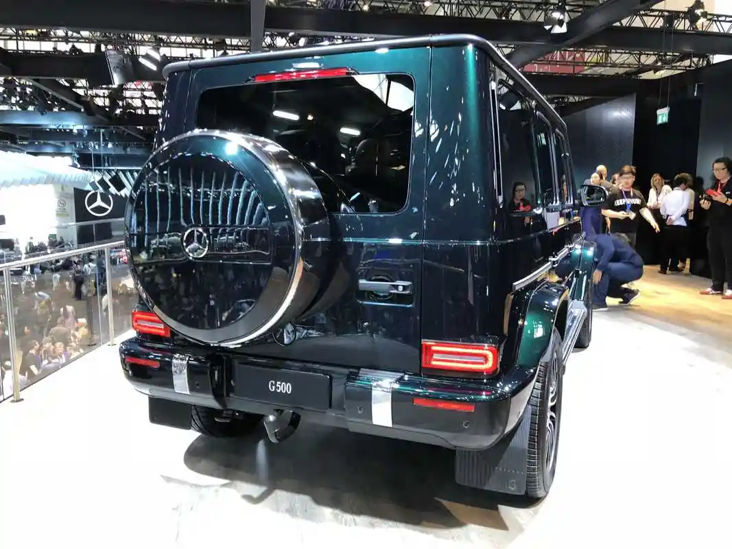 全新奔驰g级越野车亮相北京国际车展