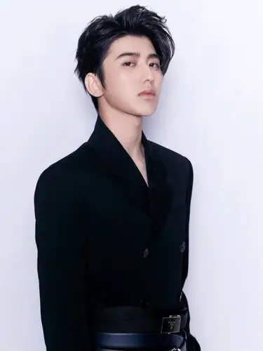 从凸嘴龅牙到精致小生蔡徐坤侧脸的改变为什么这么大7175