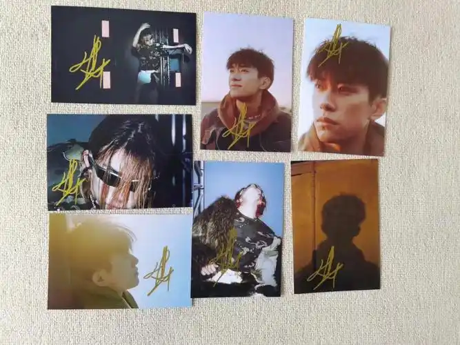 易烊千玺签名照