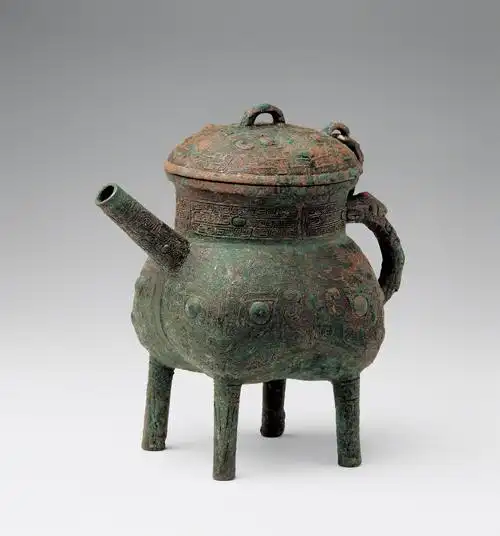 西周 灵台县白草坡出土 高21.7厘米,口径12厘米.