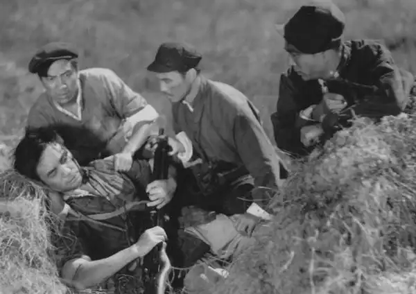 老电影经典战争篇之二十九:《铁道游击队》