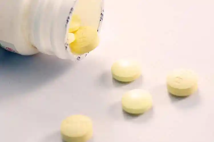 黄色药片-云图网-云图视觉_正版图片库 媒体图片库 正品低价,媒体自营