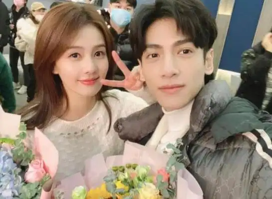 罗云熙白鹿恋情是真的吗罗云熙和老婆结婚照