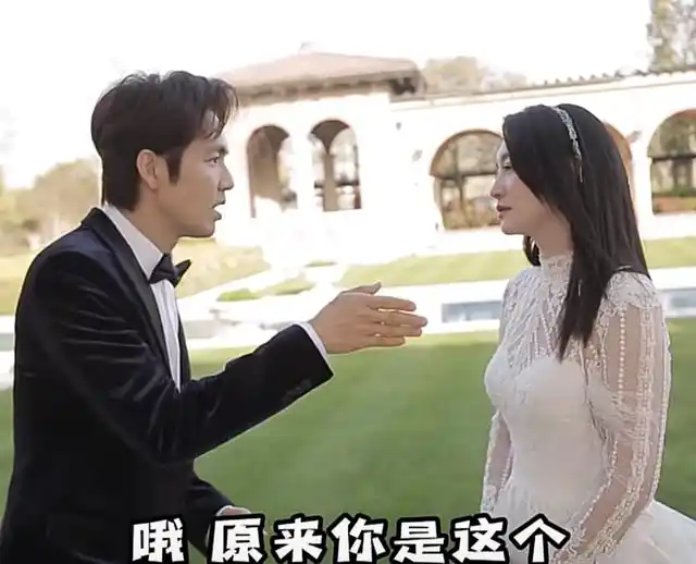 钟汉良李小冉同框拍大片男方绅士扶女生俩人保养得似年轻人