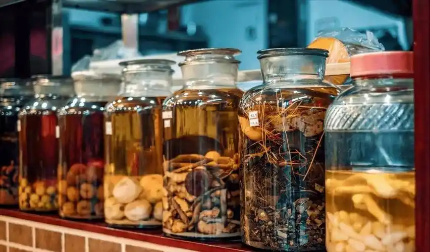 蛇毒抗血栓保健酒 蛇毒药酒能治什么病