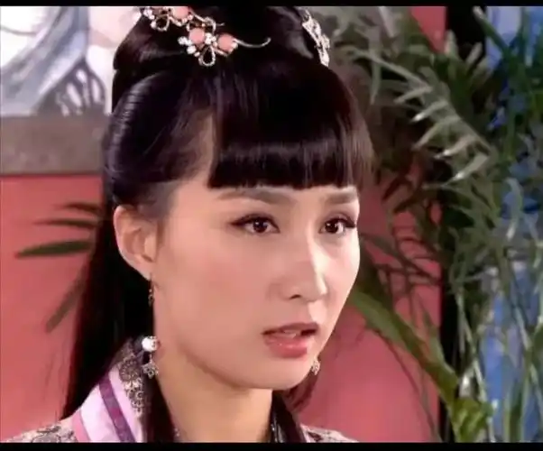 还记得雷佳音妻子翟煦飞吗36岁的她竟是这个状态